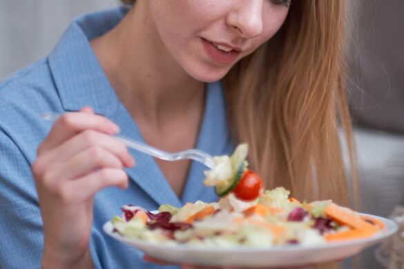 Woman Changed Her Lifestyle and Lost Weight Using a Mediterranean Diet