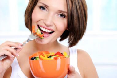 The girl loses weight with proper nutrition